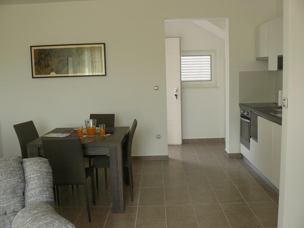 My Nest Accommodation Privlaka  Luaran gambar