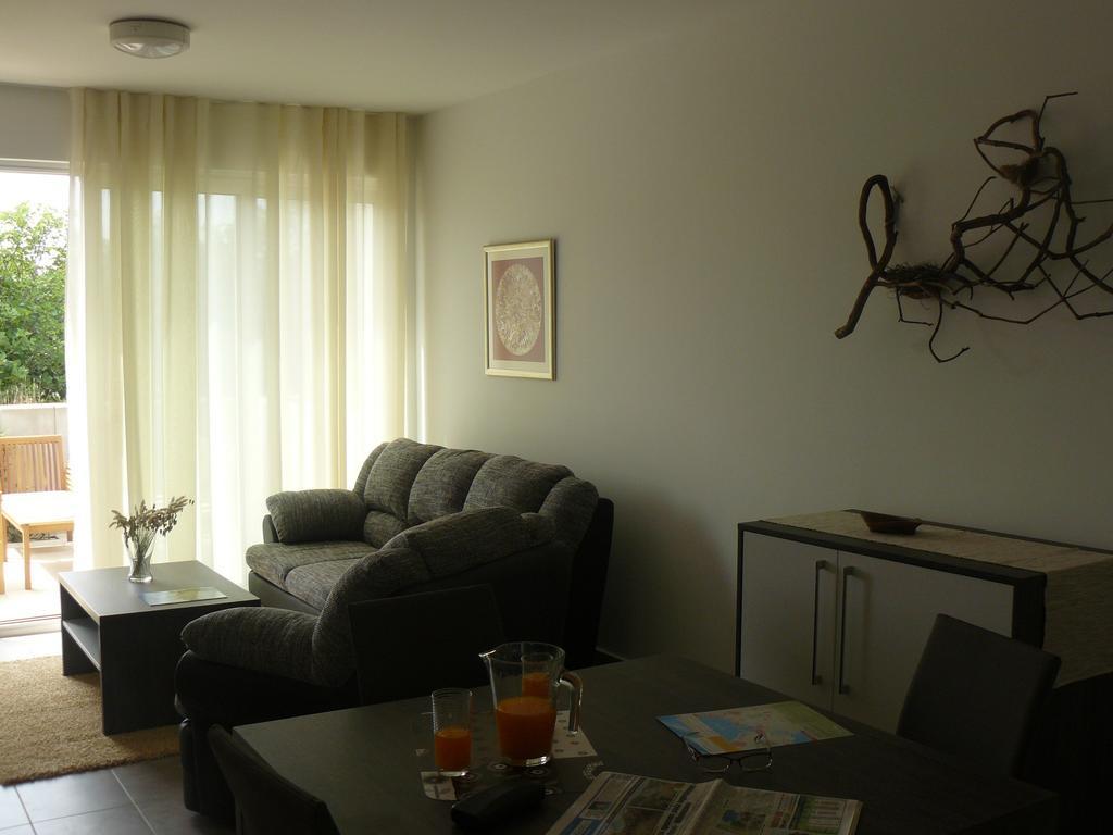 My Nest Accommodation Privlaka  Luaran gambar